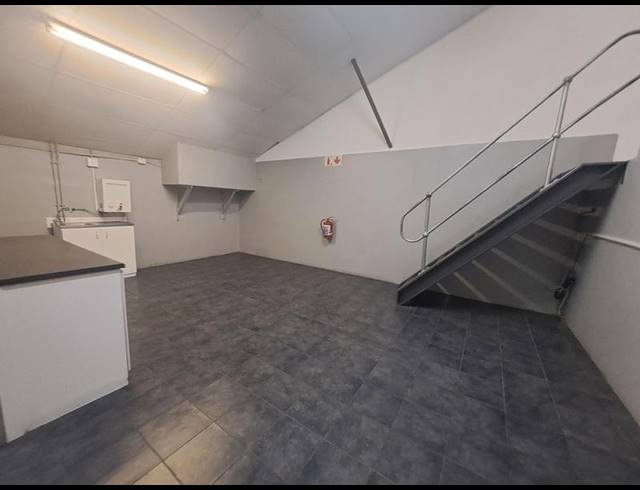 INDUSTRIAL PROPERTY TO RENT IN ATLANTIC HILLS